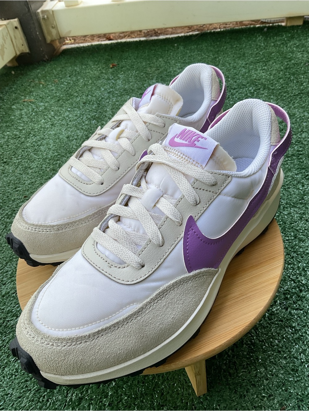 Nike Waffle Debut Women’s Size 8 White Purple Sneakers DH9523-104 - Picture 4 of 11